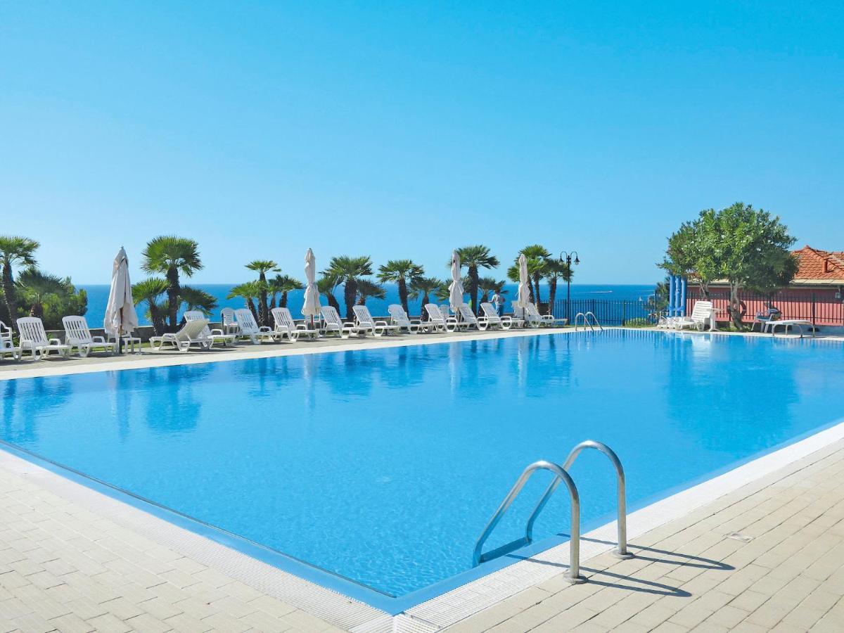 Apartment Le Margherite - Slr261 By Interhome Costarainera Екстер'єр фото