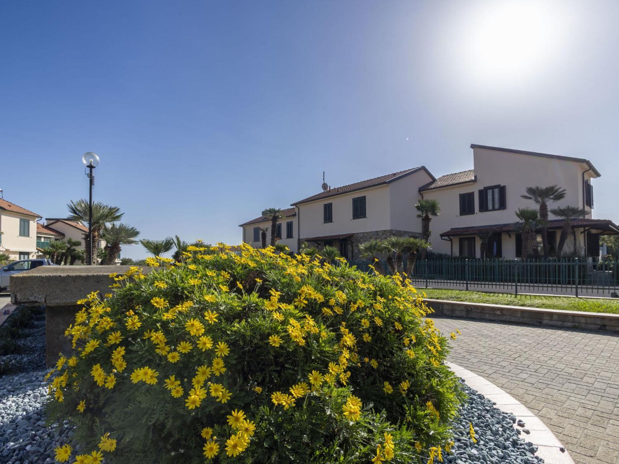 Apartment Le Margherite - Slr261 By Interhome Costarainera Екстер'єр фото